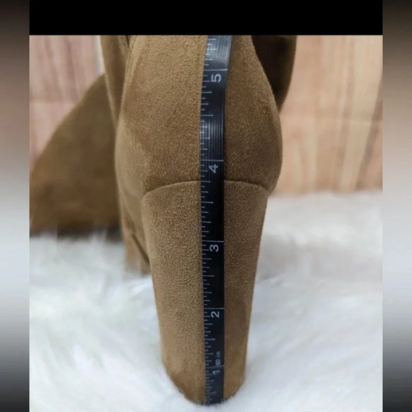 Marc Fisher LTD Uday Block Heel Western Inspired Boots Beige Suede size 6.5 - Picture 7 of 10